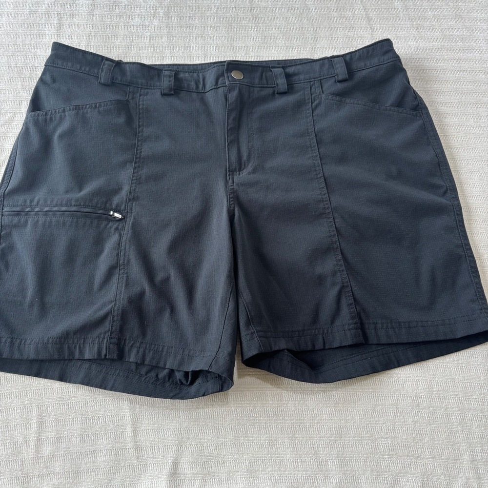 Duluth Trading Co Womens Armachillo Cooling Shorts Black Ripstop Hiking Size 18